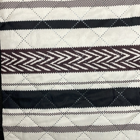 NWT Maurices Stadium Blanket L59.5 W49 Black/Brown Water Proof Backing - Picture 9 of 12